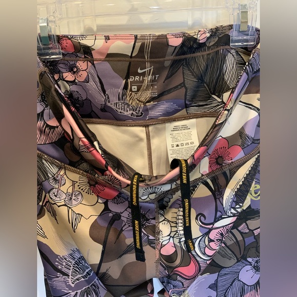 Nike Womens Printed Epic Fast 7/8 Running Tights - Size M - Picture 3 of 3